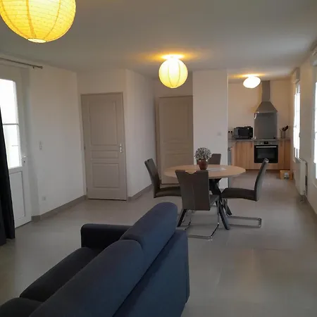 Agreable Maison A Portes Apartment *
